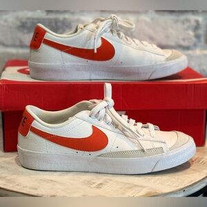 Nike Blazer Low ‘77 White Team Orange DA4074-106 Size 6Y 7.5W
